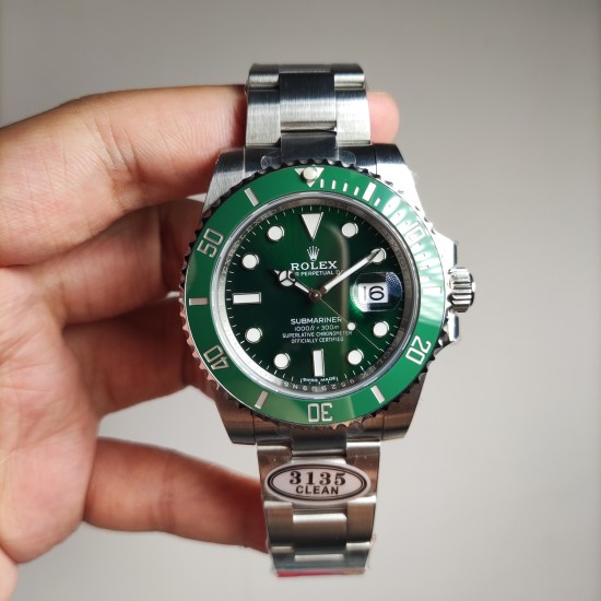 Rolex-Submariner 116610LV Hulk 40mm SS/SS Green Dial Clean VS3135
