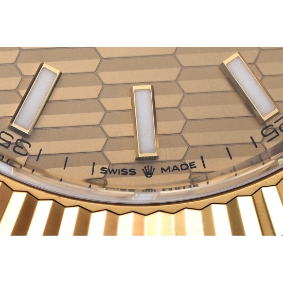 Rolex-Datejust 126333 41mm Oys YG/SS Gold Texetured Dial Clean VR3235