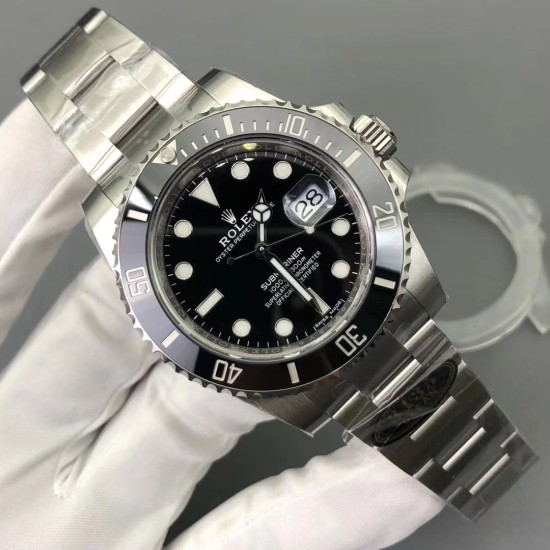 Rolex-Submariner 126610LN 41mm SS/SS Black Bezel Clean VR3235
