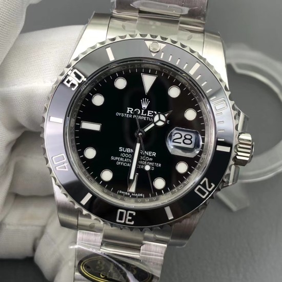 Rolex-Submariner 126610LN 41mm SS/SS Black Bezel Clean VR3235