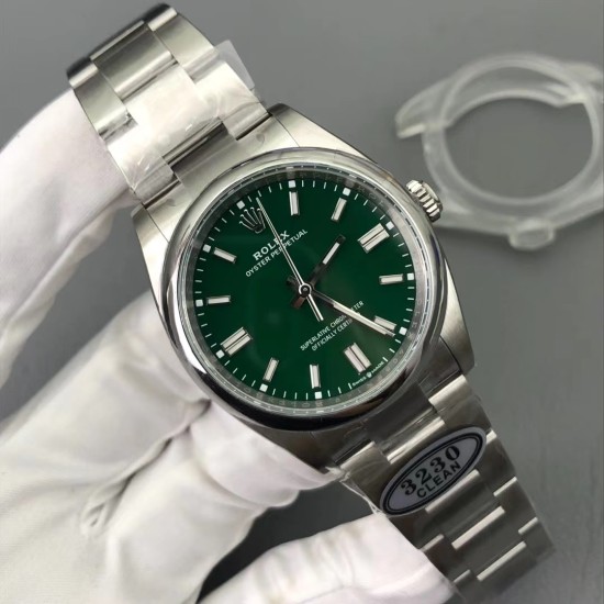 Rolex-Oyster Perpetual 126000 36mm SS/SS Green/Stk Clean VR3230