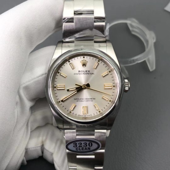 Rolex-Oyster Perpetual 126000 36mm SS/SS Silver/Stk Clean VR3230