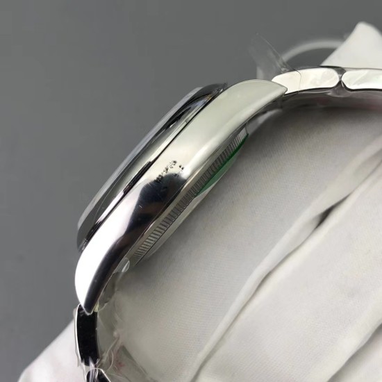 Rolex-Oyster Perpetual 126000 36mm SS/SS Silver/Stk Clean VR3230