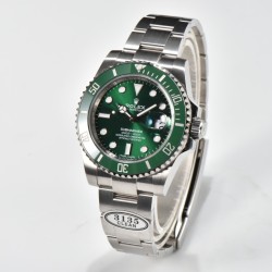Rolex-Submariner 116610LV Hulk 40mm SS/SS Green Dial Clean VS3135