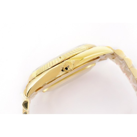 Rolex-DayDate 40mm YG/YG Green/Rmn EWF A2836