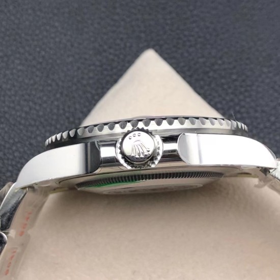 Rolex-GMT II 116710LN 40mm Oys 904L SS/SS Blk CLEAN VR3186 CHS