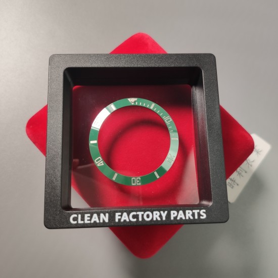 Rolex-Submariner 116610LV Hulk 40mm SS/SS Green Dial ARF VS3135