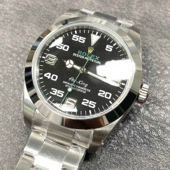 Rolex-Airking 126900 40mm SS/SS Black/Num Clean SH3230