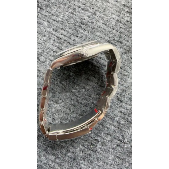 Rolex-Oyster Perpetual 124300 41mm SS/SS Celebration Dial Clean SH3230