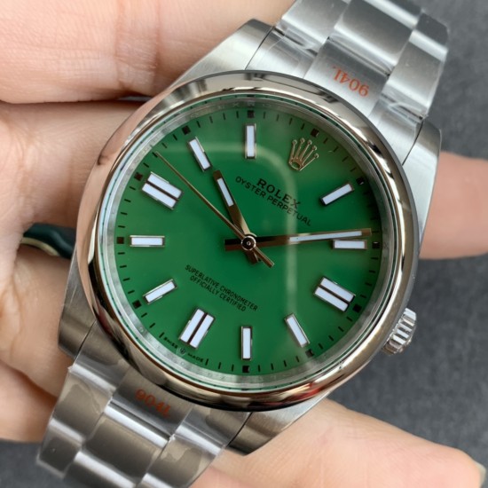 Rolex-Oyster Perpetual 124300 41mm SS/SS Green/Stk Clean SH3230
