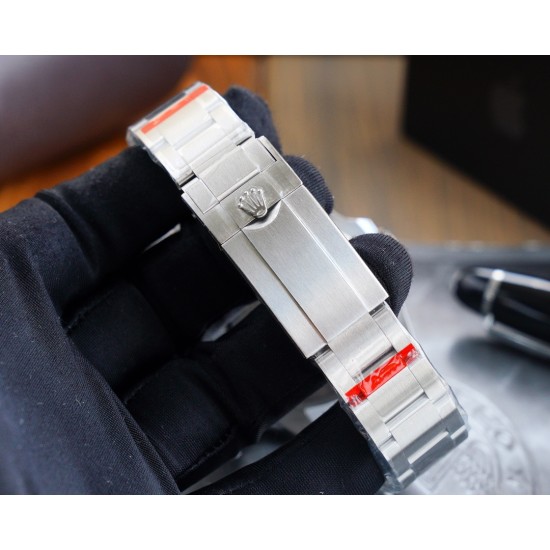 Rolex-Explorer II 226570 42mm SS/SS Black Dial NOOB A2836