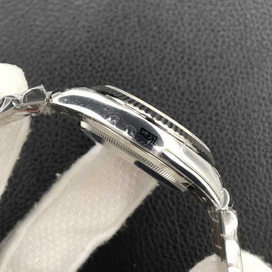 Rolex-DayDate 36mm Flt Pres SS/SS Silv Wht Diam EWF A3255