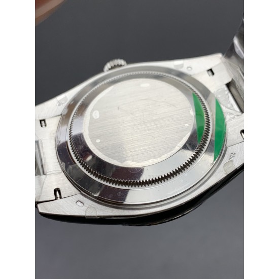 Rolex-DayDate 40mm SS/SS Blue/Rmn EWF A2836