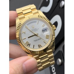 Rolex-DayDate 40mm YG/YG Silver/Rmn EWF A2836