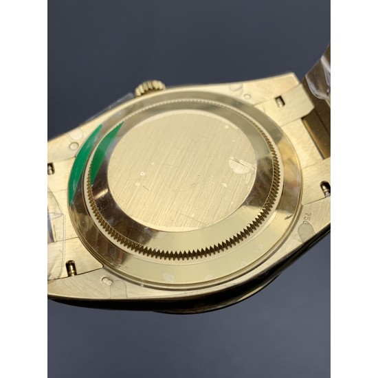 Rolex-DayDate 40mm YG/YG Gold/Stk EWF A2836