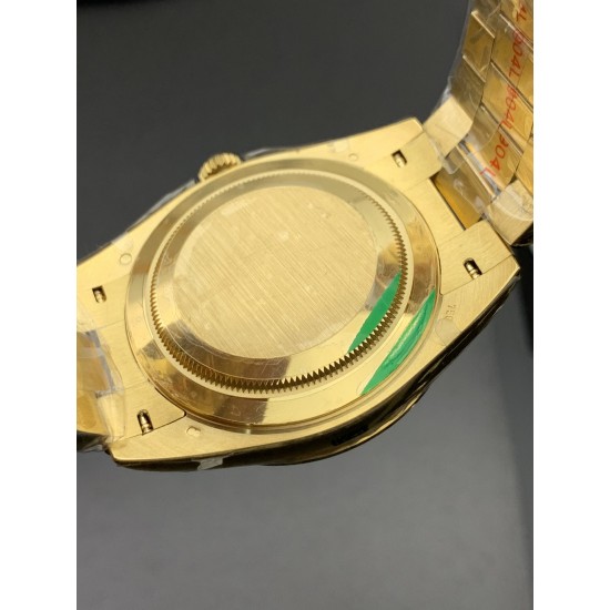 Rolex-DayDate 40mm YG/YG Gold/Dia Baguette EWF A2836