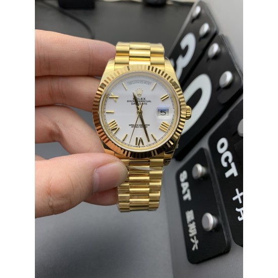 Rolex-DayDate 40mm YG/YG White/Rmn EWF A2836