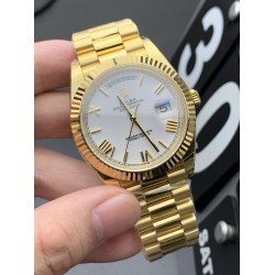 Rolex-DayDate 40mm YG/YG White/Rmn EWF A2836
