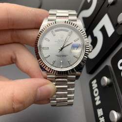 Rolex-DayDate 40mm SS/SS Silver/Stk EWF A2836