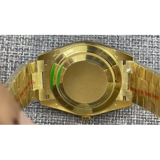 Rolex-DayDate 40mm YG/YG Black/Stk EWF A2836