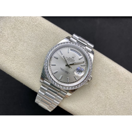 Rolex-DayDate 40mm Pres SS/SS Patterned Silver Stk Flut EWF VR3255
